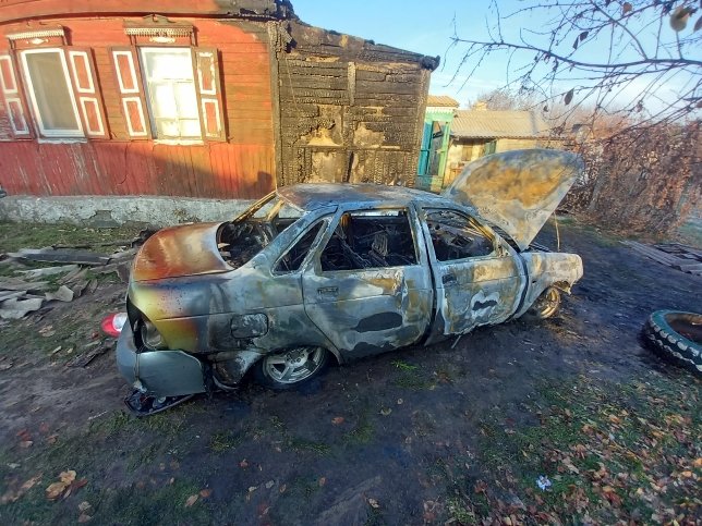 В Шолоховском районе сотрудниками полиции задержан подозреваемый в поджоге автомобиля
