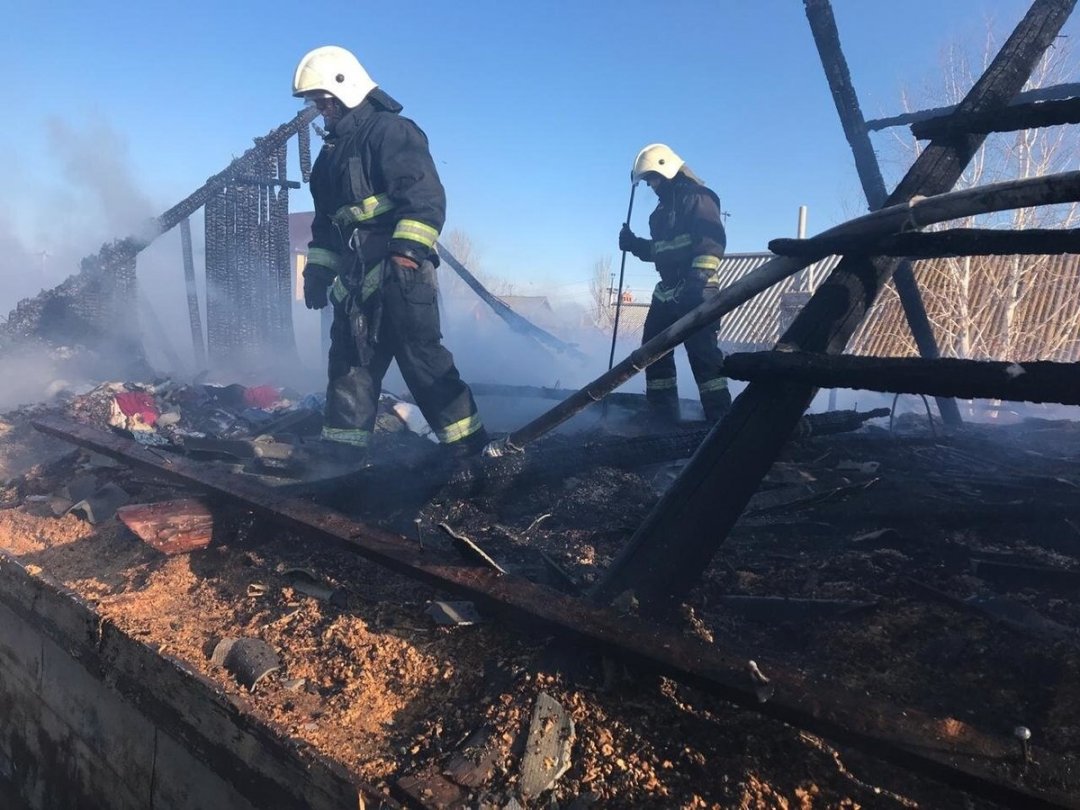 Пожар во флигеле в Шолоховском районе